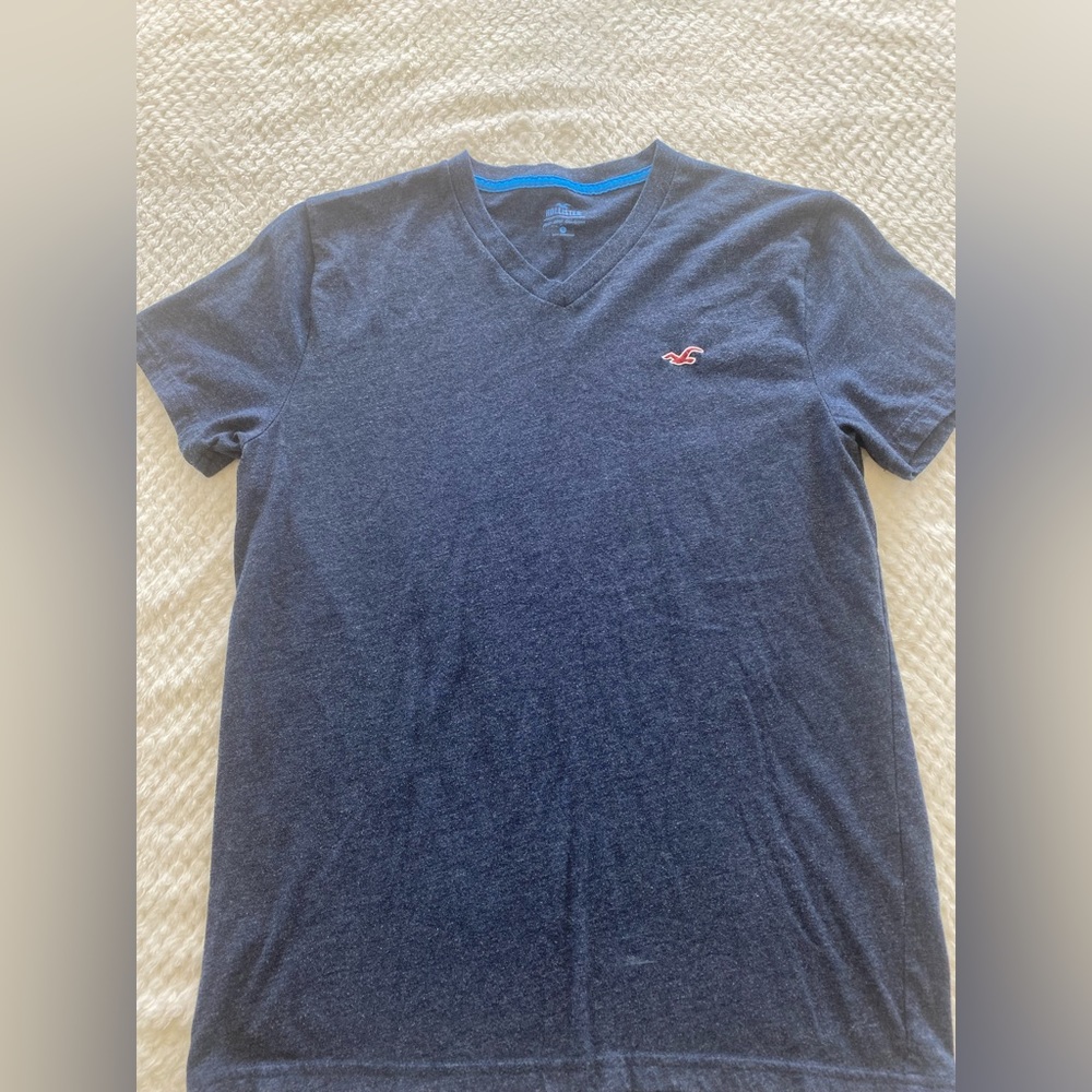 Hollister “must have collection” men’s size small color navy